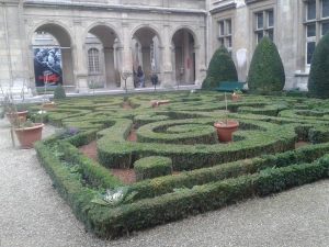Carnavalet Garden Jan 2015